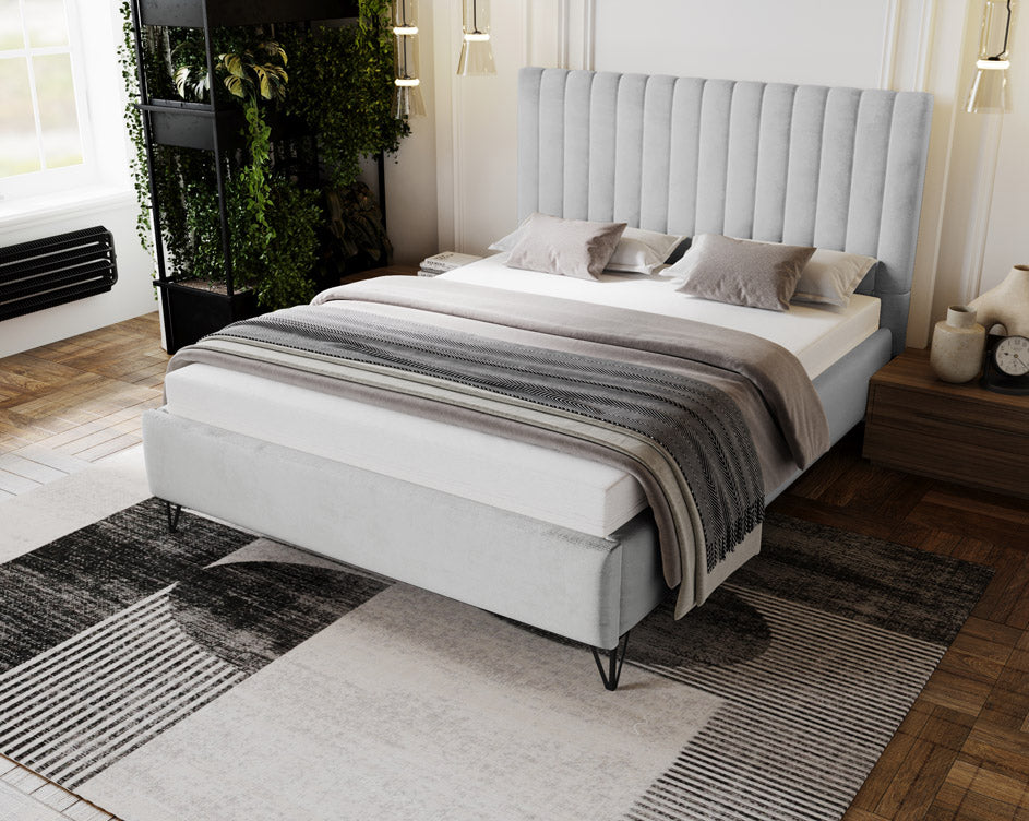 Designer gestoffeerd bed Veleria in fluweel zonder opbergruimte