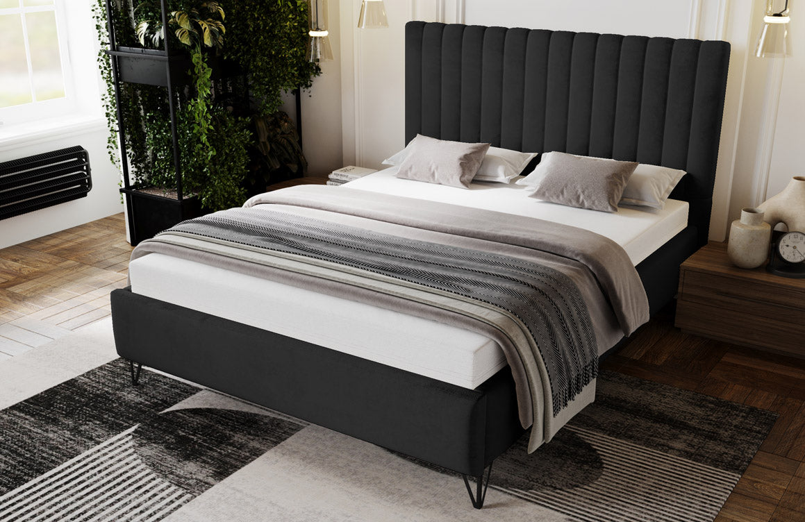 Designer gestoffeerd bed Veleria in fluweel zonder opbergruimte